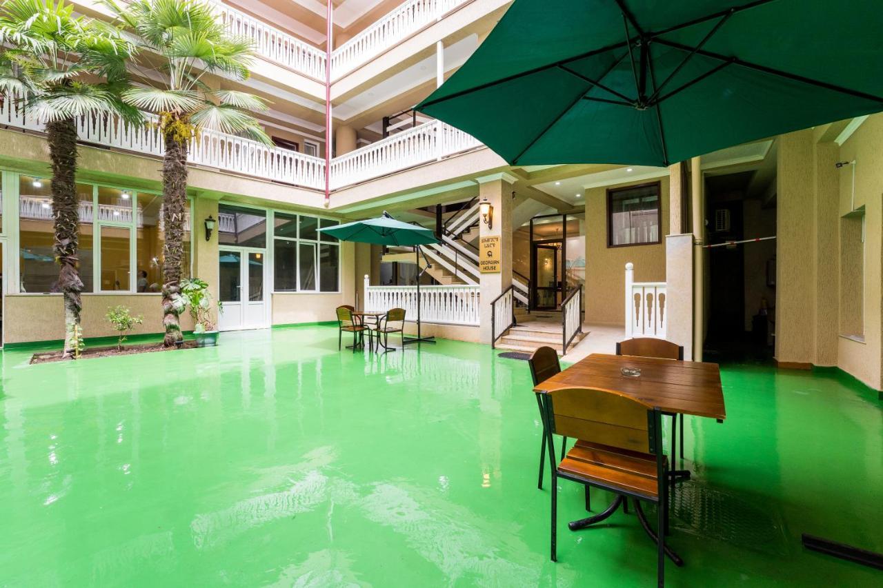Georgian House Hotel Kutaisi Ngoại thất bức ảnh