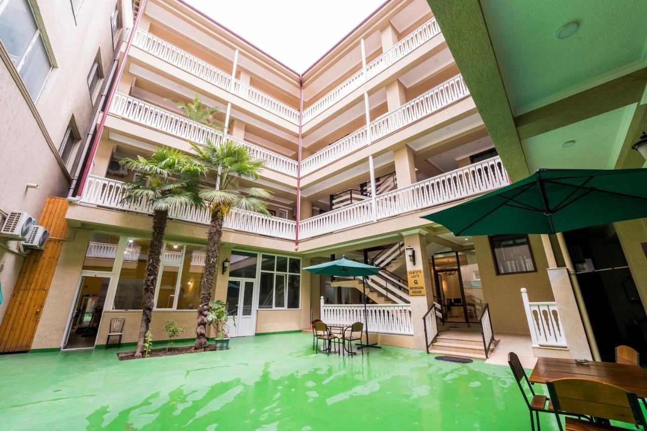 Georgian House Hotel Kutaisi Ngoại thất bức ảnh